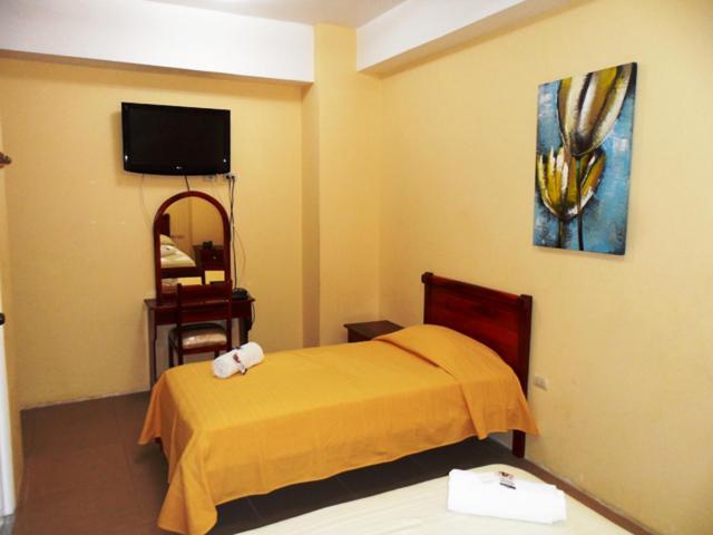 Hotel Jira Γκουαγιακίλ Δωμάτιο φωτογραφία
