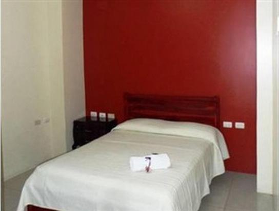 Hotel Jira Γκουαγιακίλ Δωμάτιο φωτογραφία